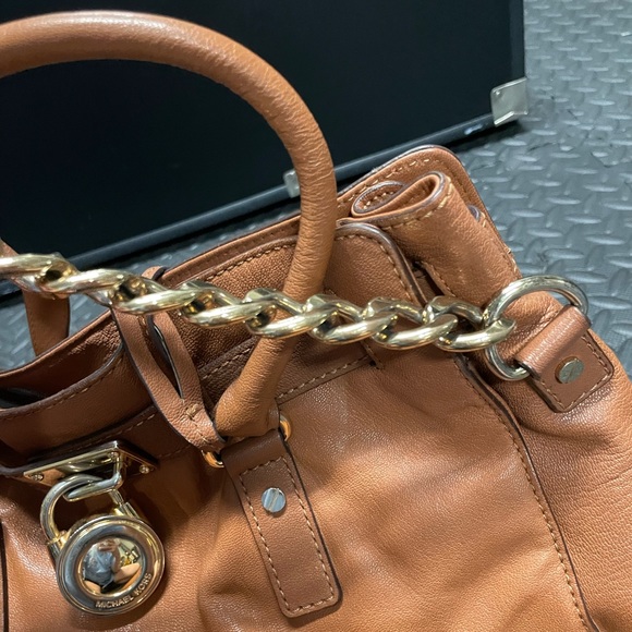 Michael Kors Purse - Picture 3 of 10